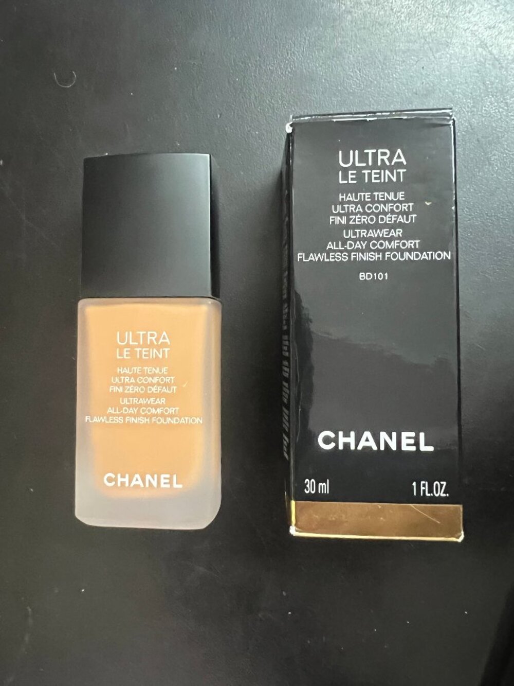 CHANEL ULTRA LE TEINT Ultrawear All-Day Comfort Flawless Finish Foundation